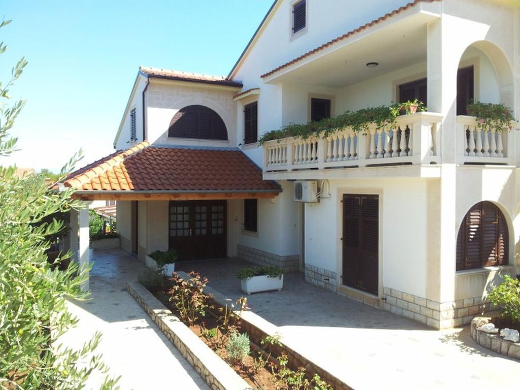 Apartments Franjo Mali Lošinj Dış mekan fotoğraf