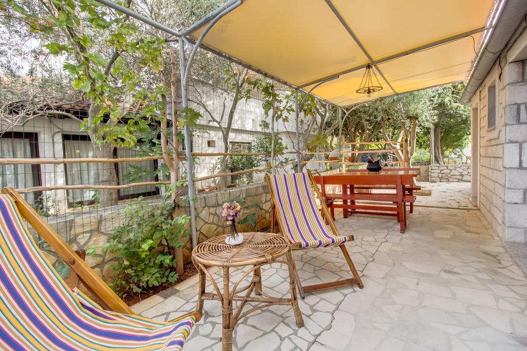 Apartments Franjo Mali Lošinj Oda fotoğraf