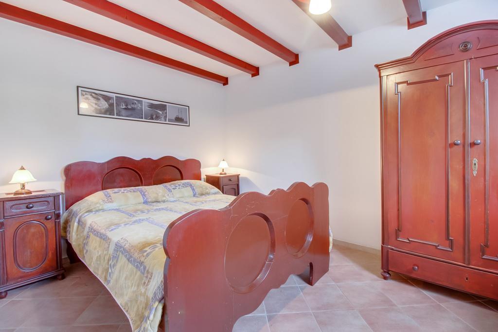 Apartments Franjo Mali Lošinj Oda fotoğraf