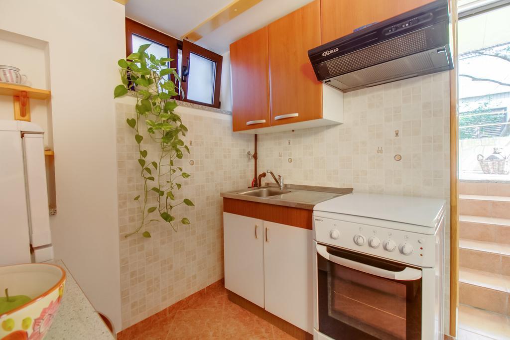 Apartments Franjo Mali Lošinj Oda fotoğraf